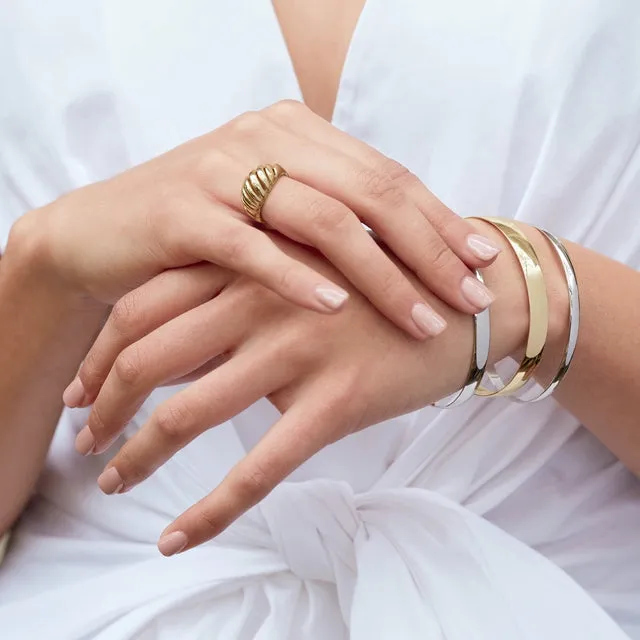 14K Gold 4.75 mm Hinged Bangle Bracelet
